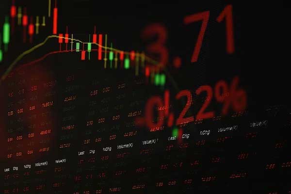 创业板50ETF(159949)早盘放量涨超2.6%！成交额突破20亿领涨创业板